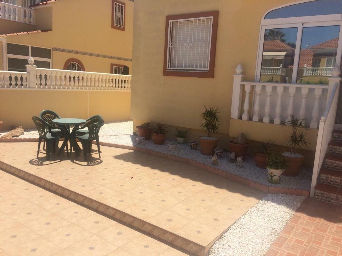 Torrevieja, La Torreta Ground Floor Apartment With Large Private Patio Garden Esterno foto